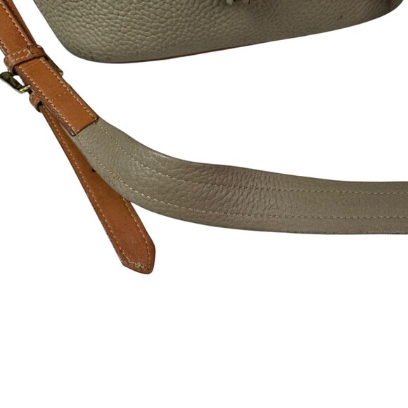 Vintage Dooney & Bourke All Weather Leather Bucket Bag Taupe Tan Drawstring - Picture 3 of 16